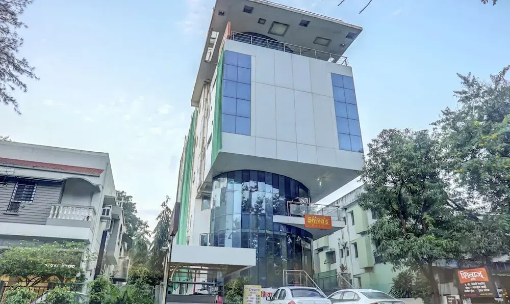 Treebo Hotel Shivas