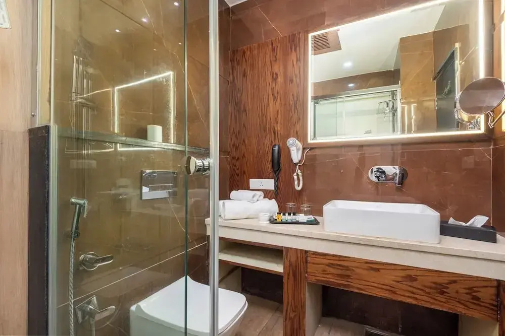 Quality Inn by Lawrence Hotels