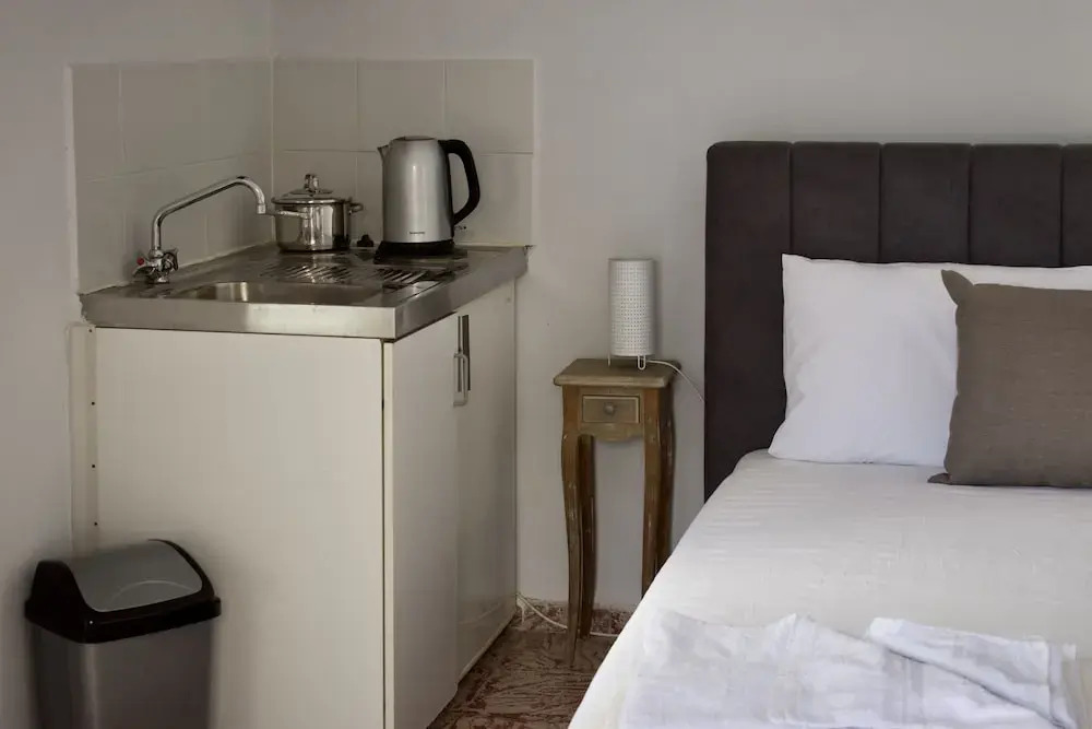 "spyros" 1-room Apartment - Simple, Cozy, Close to the Beach