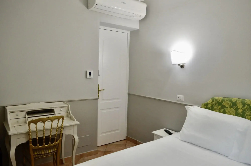 Sourire Hotel