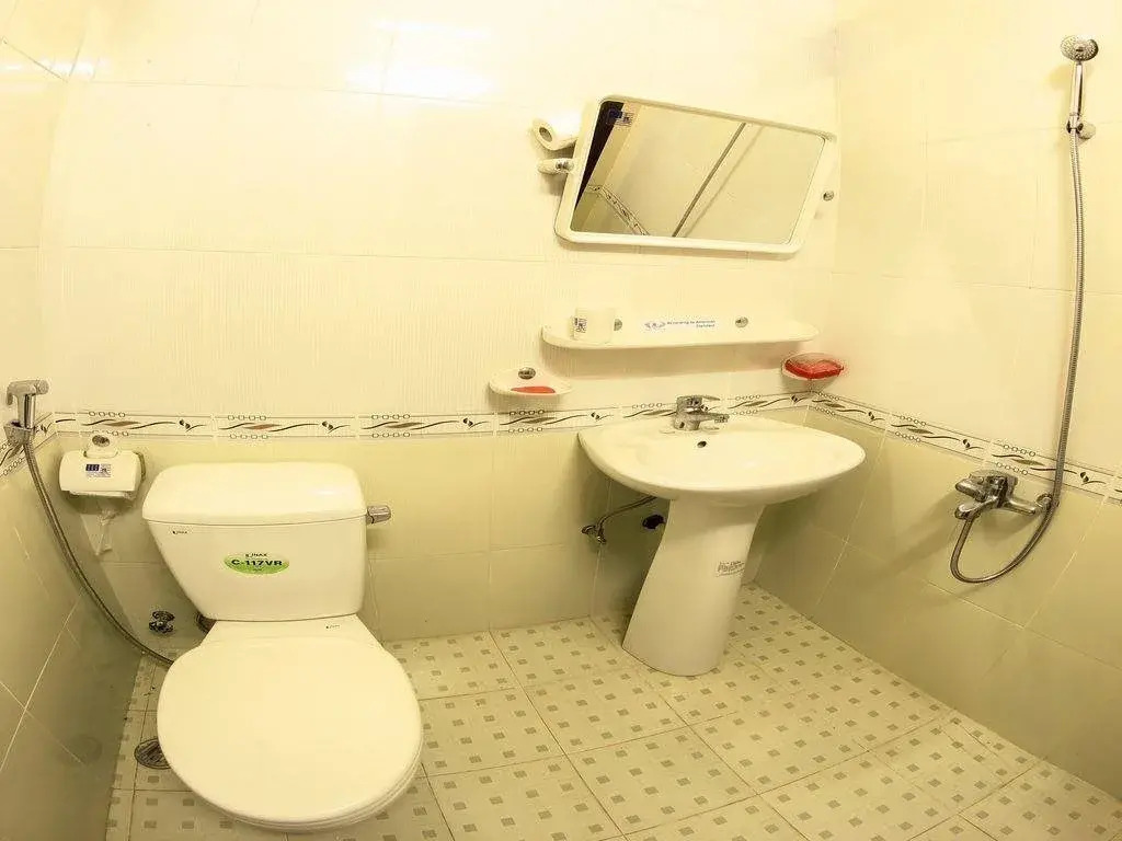 Amazing Hotel, Trương Pháp, Quang Phú, Đồng Hới