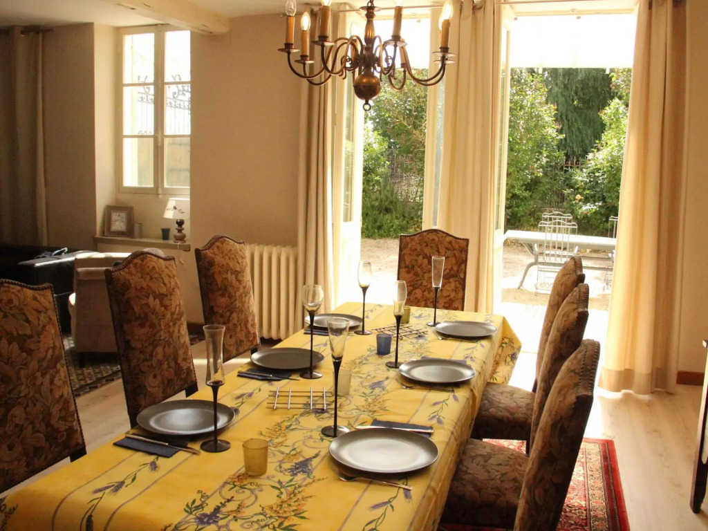 Beautiful country house with enclosed garden in green surroundings in Burgundy.