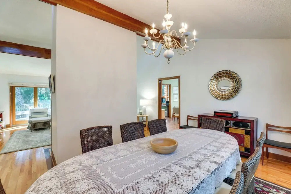 Spacious Kiawah Island Home w/ Deck, Walk to Beach