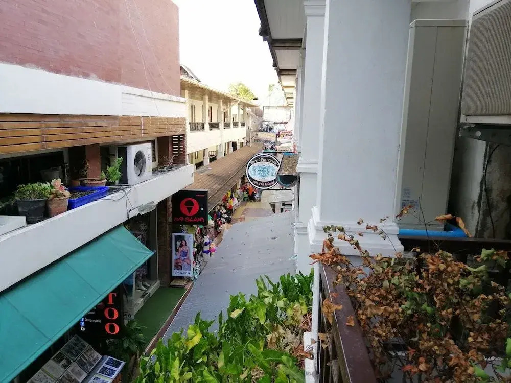 Neverland Hostel