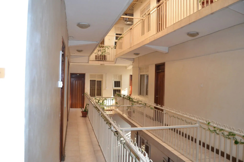 Raja Excelsior Hotel