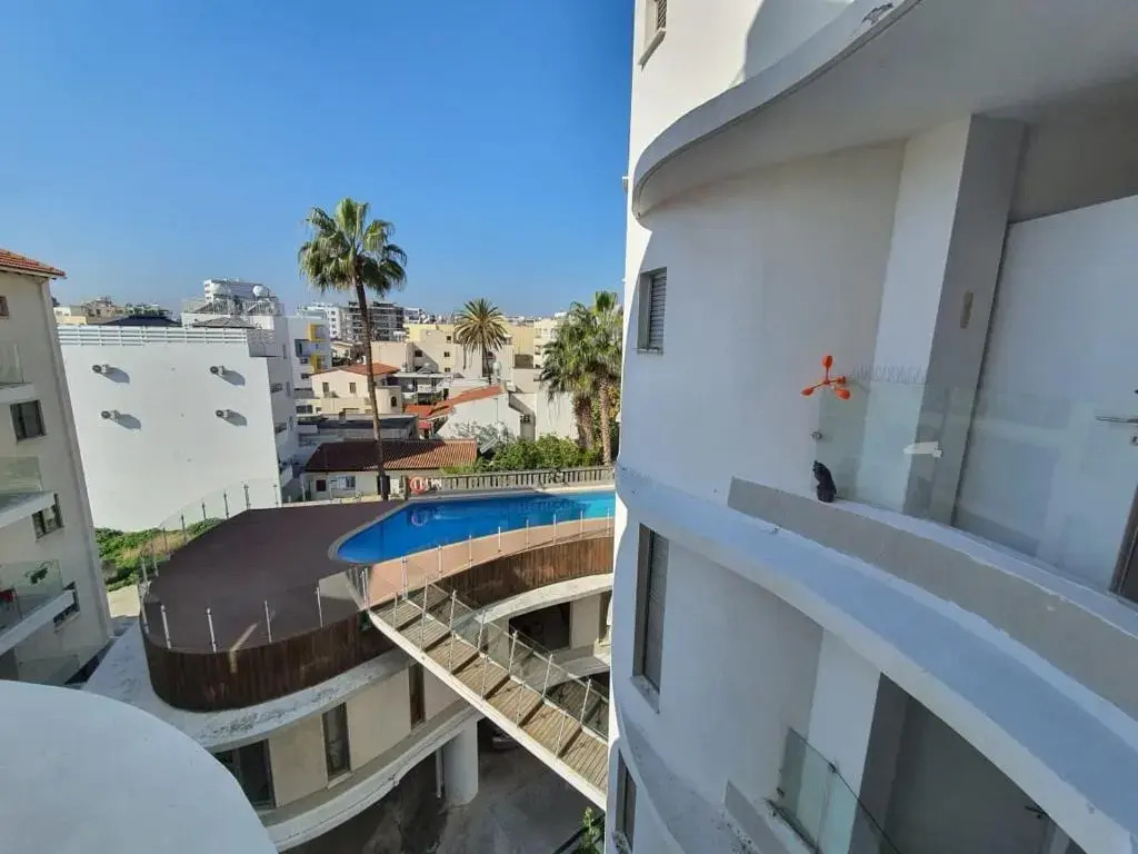 Anamor apartment 408