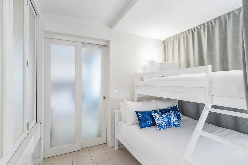 Belle Escapes - Suite 3206 Drift Resort