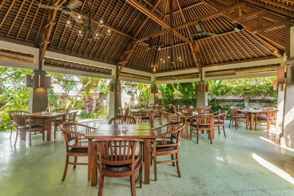 ZEN Rooms Seminyak Kuwum II