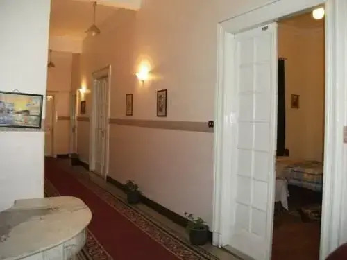 The Canadian Hostel