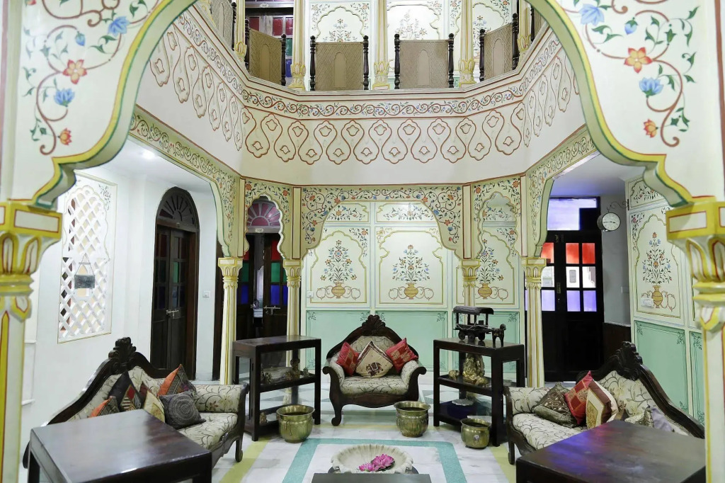 Rani Mahal Hotel