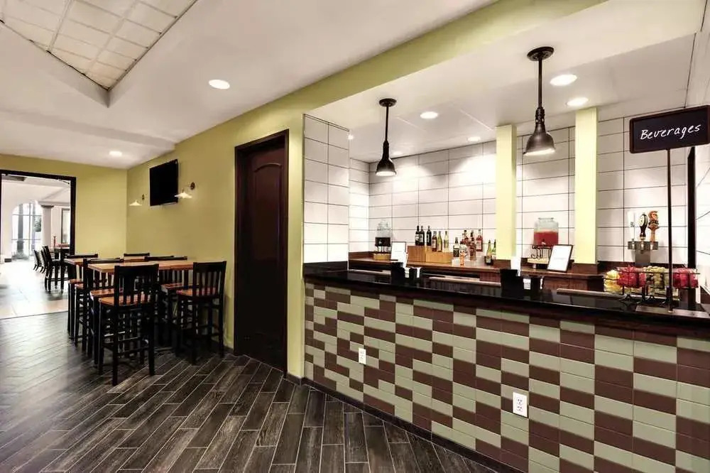 Embassy Suites Tuscaloosa Alabama Downtown