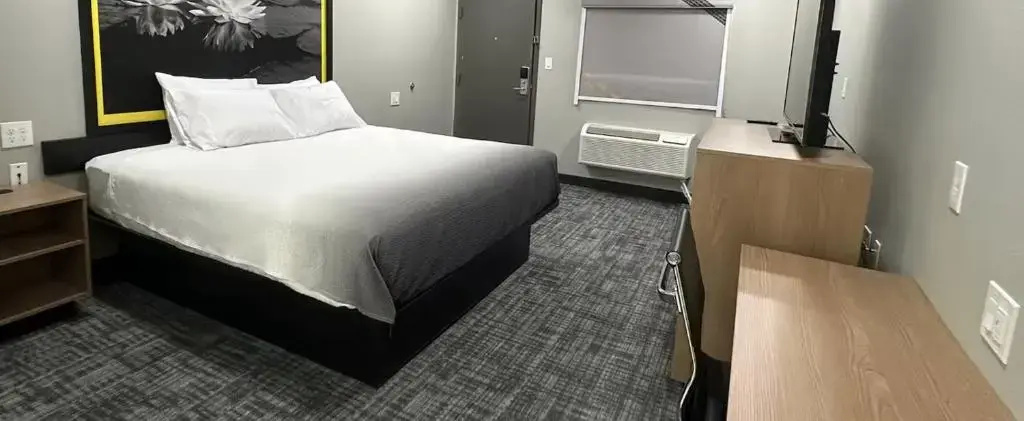 Super 8 BY Wyndham Lubbock Airport
