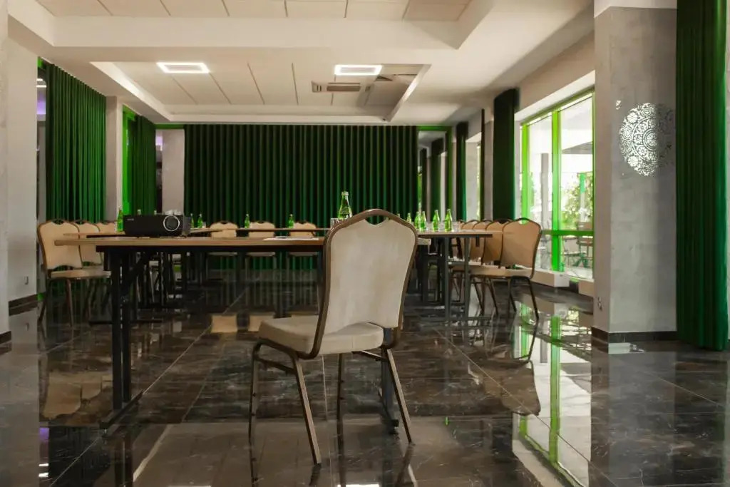 Hotel Promenada Biznes & Wypoczynek