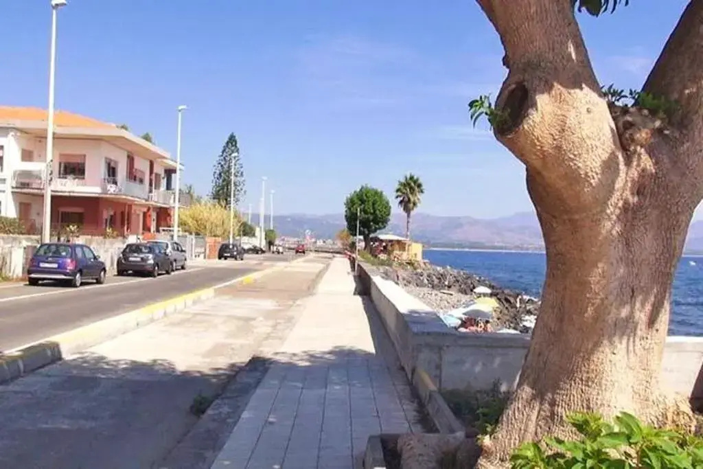 House with 2 bedrooms in Riposto with WiFi 100 m from the beach