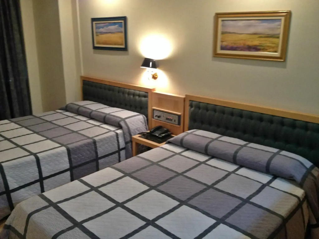 Hotel Columbia