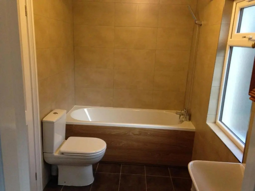 Arsenal 123 close to Emirates stadium direct Eurostar Heathrow-free parking