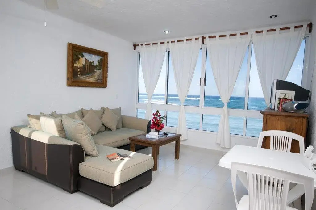 Del Sol Beachfront