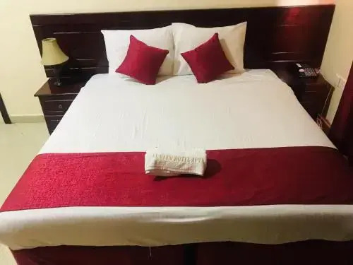 Отель Oyo 156 Al Reem Hotel Apartments
