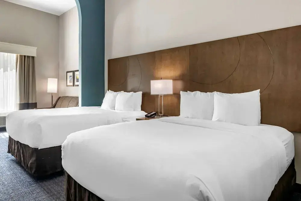 Pousada Suites at Hollywood Beach