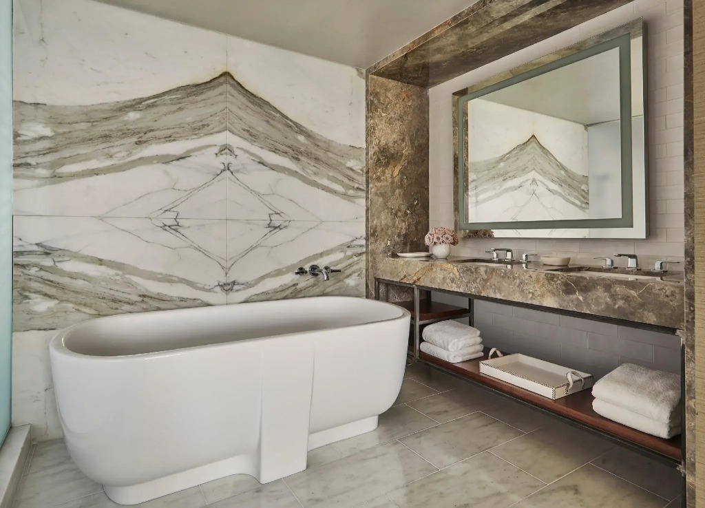 Four Seasons Hotel Austin