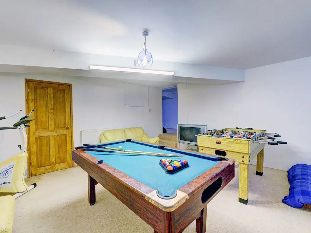 Wonderful Holiday Home With Beautiful Views and Sliding Doors to a Luxury Terrace