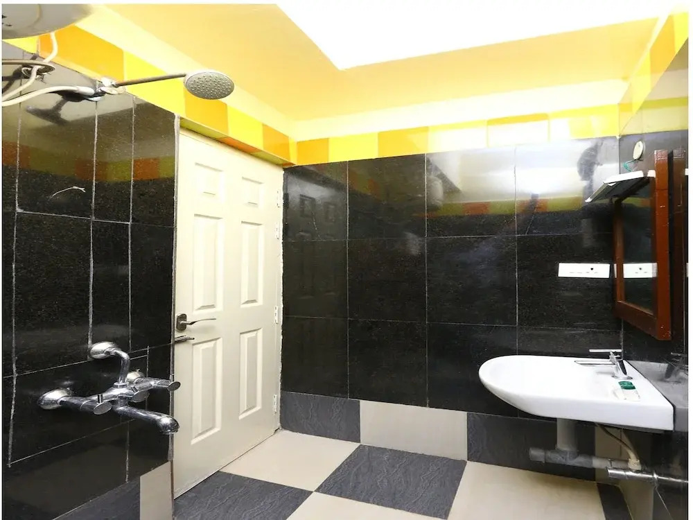 OYO 10630 Hotel Nano Turf