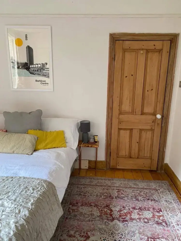 Rustic 2 Bedroom Flat in Brixton