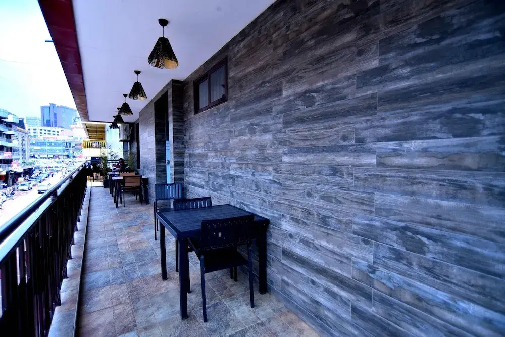 Victoria Mews Hotel