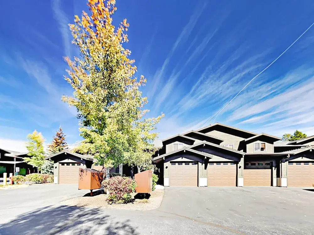 10583 Boulders Townhouse - 2 Br townhouse by RedAwning