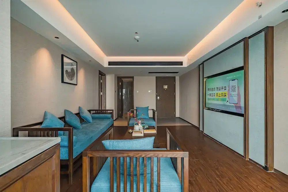 Till Bright Hotel