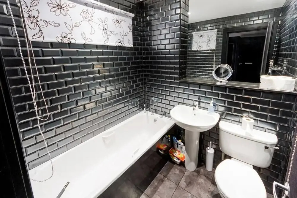 Contemporary Holyrood Apartment