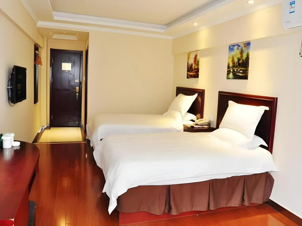 GreenTree Inn Yangzhou Slender West Lake Wencheng Attic Express Hotel