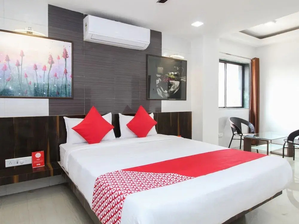 OYO 24161 Hotel Centre Point