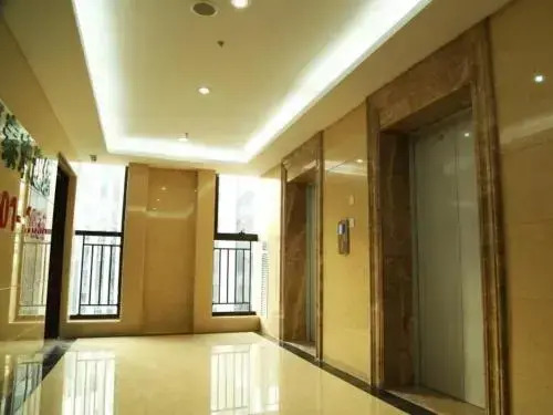 GreenTree Inn Suzhou Railway Station North Square Haobainian Wedding Dress City Express