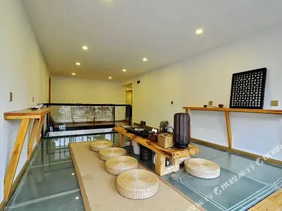 Xijiang Shanju Inn