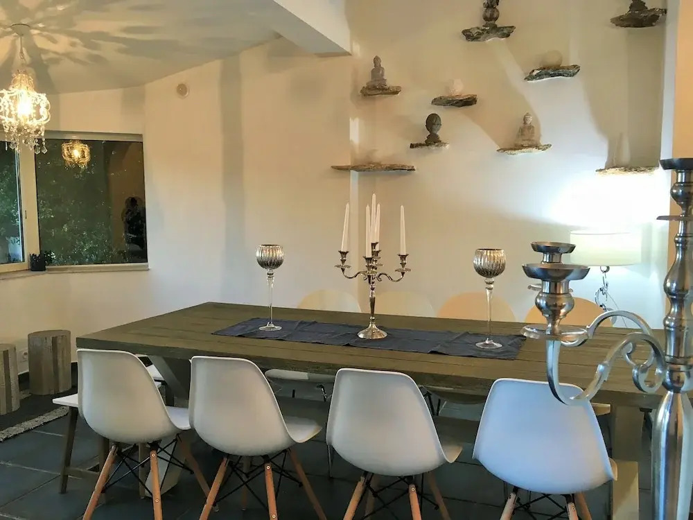 Villa Kanishka