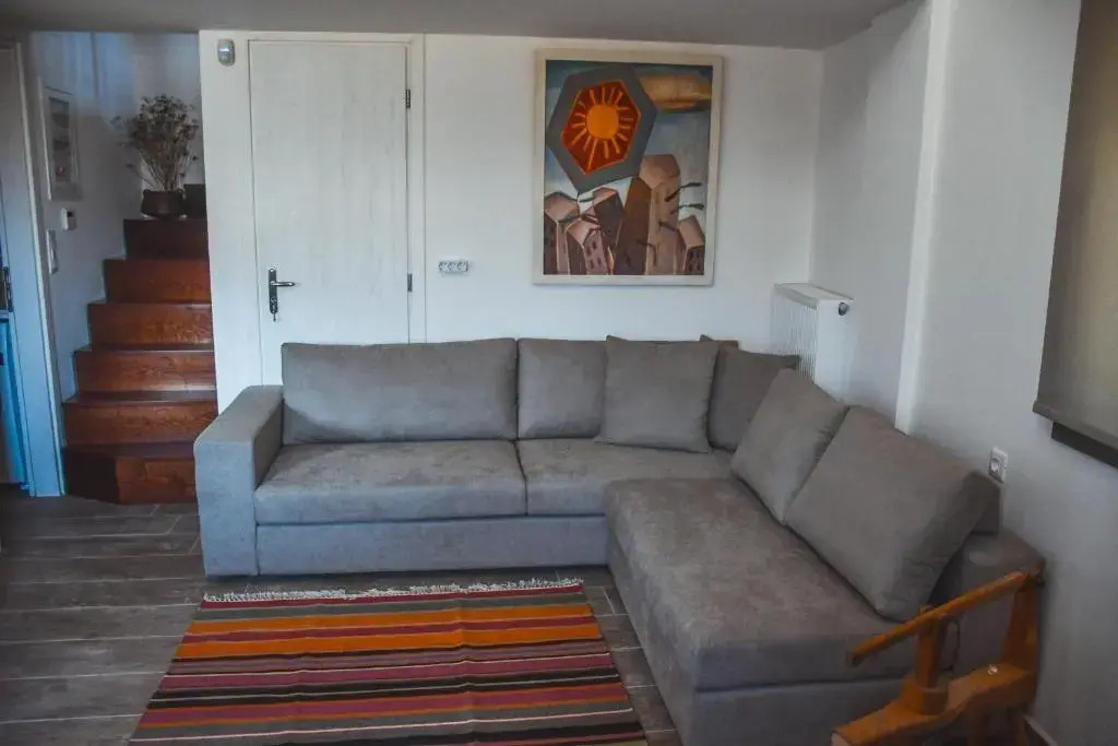 Athivoli Elegant Maisonette