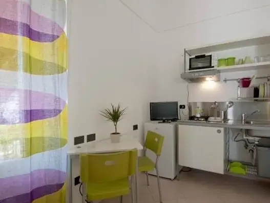 Gioia 13 Rooms & Apartments