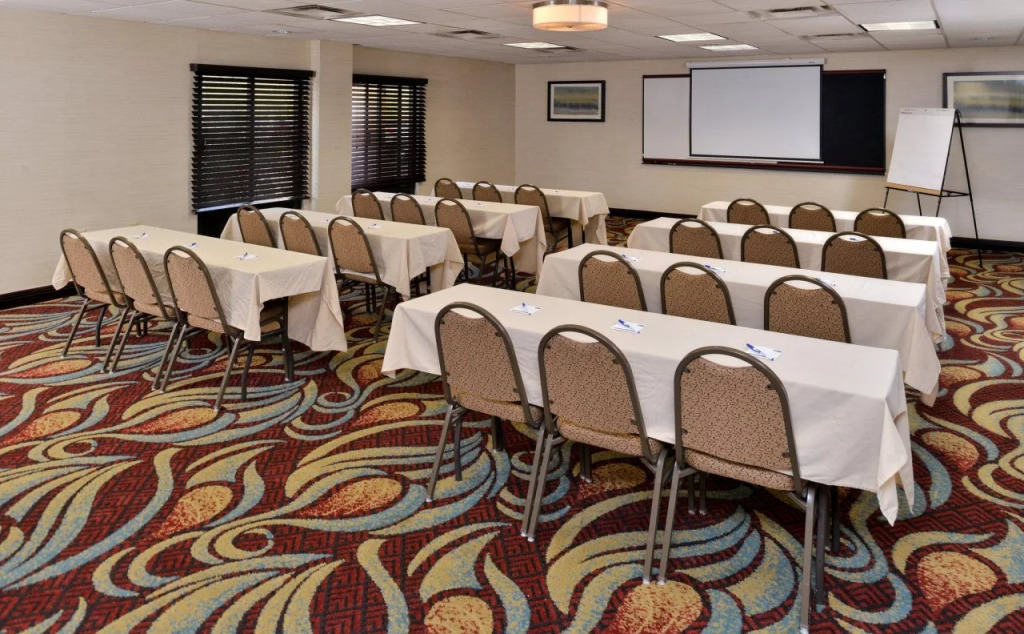 Holiday Inn Express Hotel & Suites Tampa-Rocky Point Island by IHG