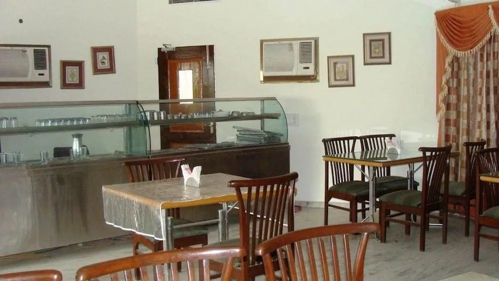 Madhuvan Hotel