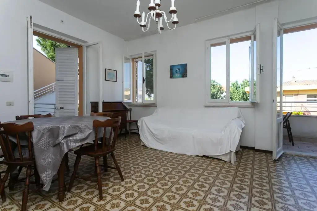 M121 - Marcelli, Trilocale Con Terrazzo a 80mt Dal Mare