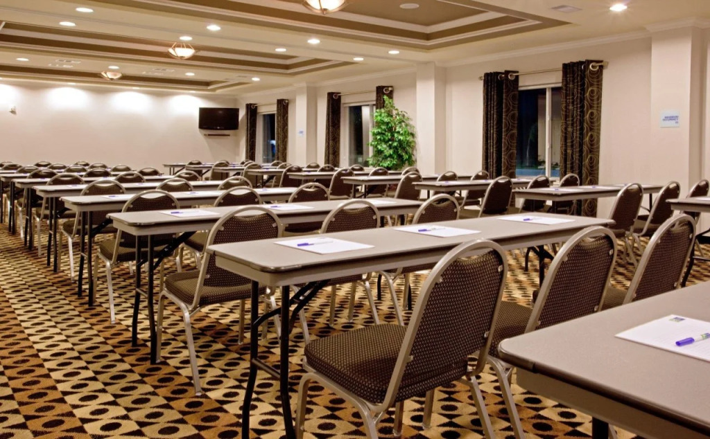 Holiday Inn Express Houston Space Center-Clear Lake by IHG