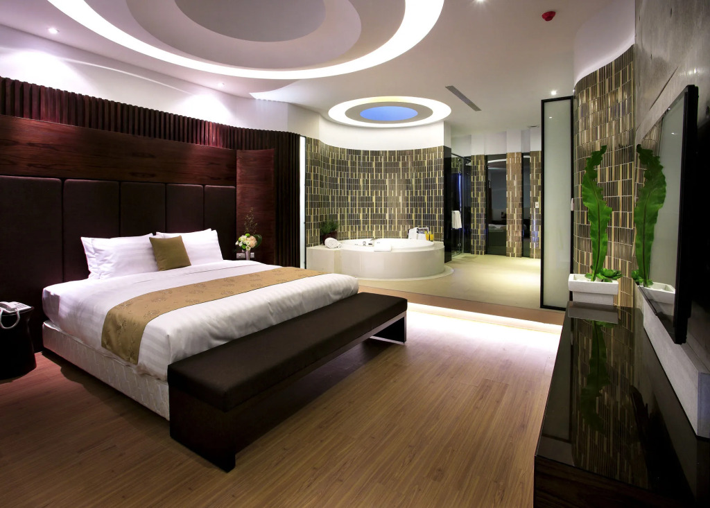 H Villa Inn