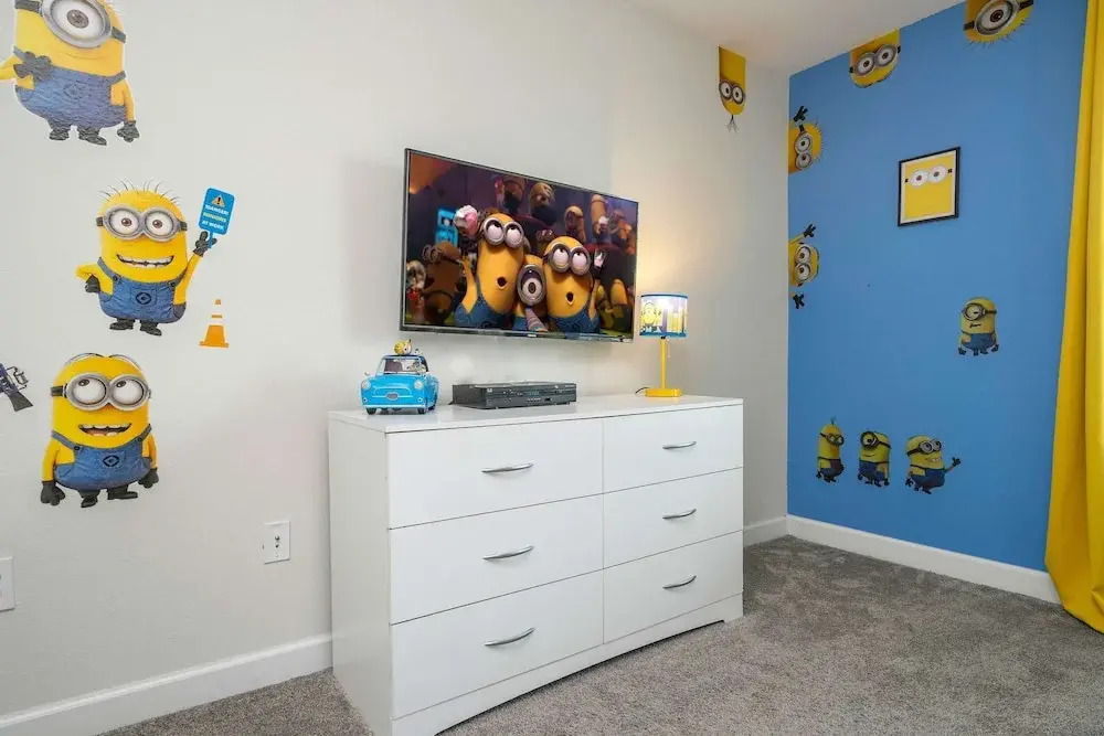 Storey Lake Home Mickey Minions Beds Sleeps 12