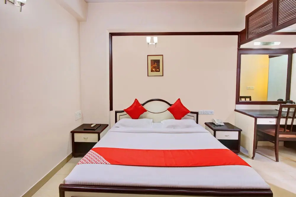 OYO 11390 Vaibhav Residency