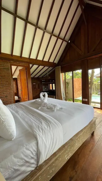 Rumah Tengah Sawah Bali