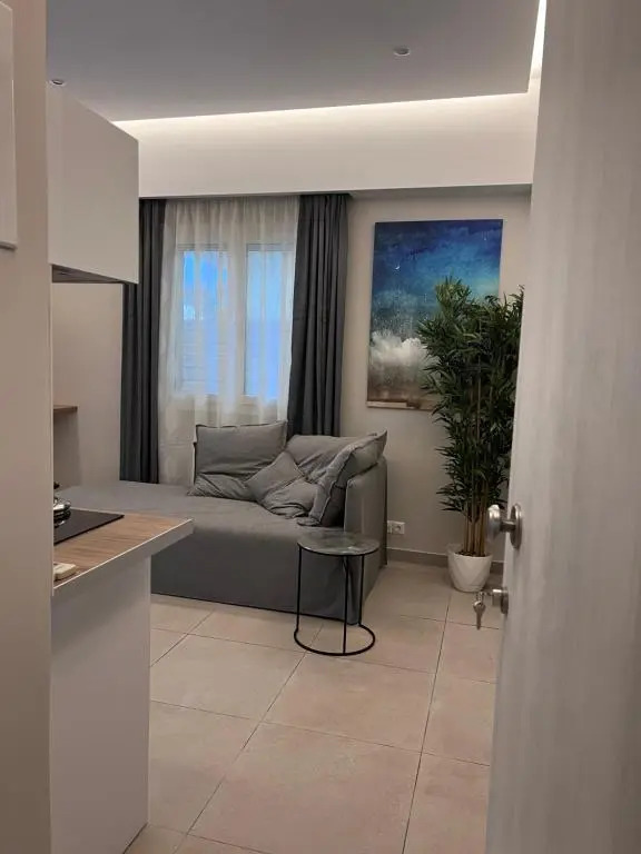 Captains Seafront Apartments