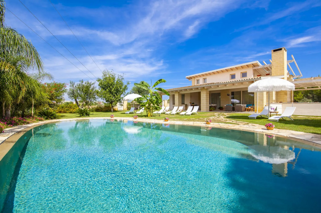Ground floor apartment in Villa Reginella, with shared swimming pool in Lecce-Reginella Padronale