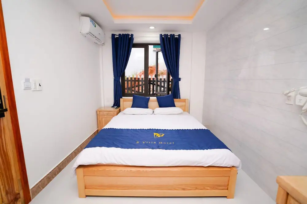 S Villa Hotel