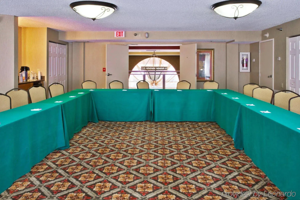 Holiday Inn Express Hotel & Suites Bradenton West by IHG